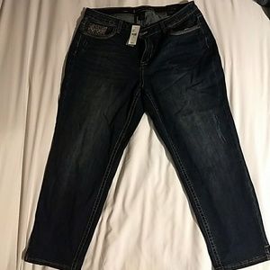 NWT Lane Bryant Size 20 capris